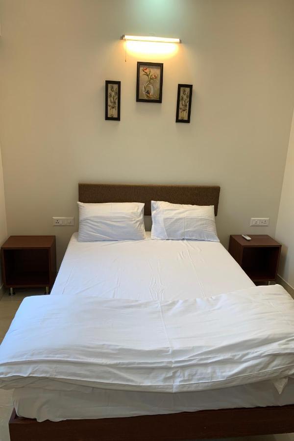 Vennela Hotel Apartments Bangalore Exterior foto